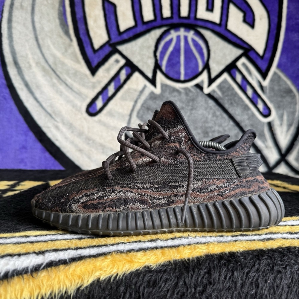 Size 10.5 - adidas Yeezy Boost 350 V2 Low MX Rock